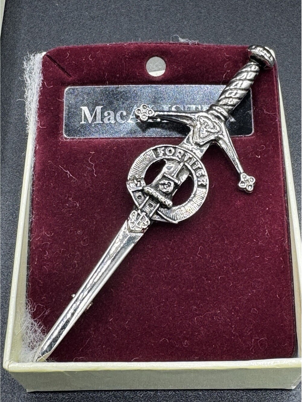 Art Pewter Scotland MacAlister Clan Crest Sword Kilt Pin Badge Boxed